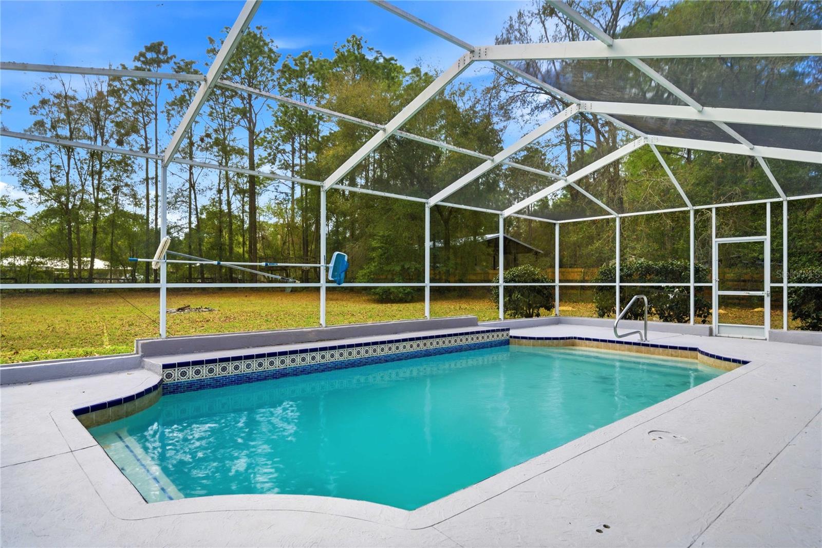 Image 18 of 46 For 2636 Express Lane