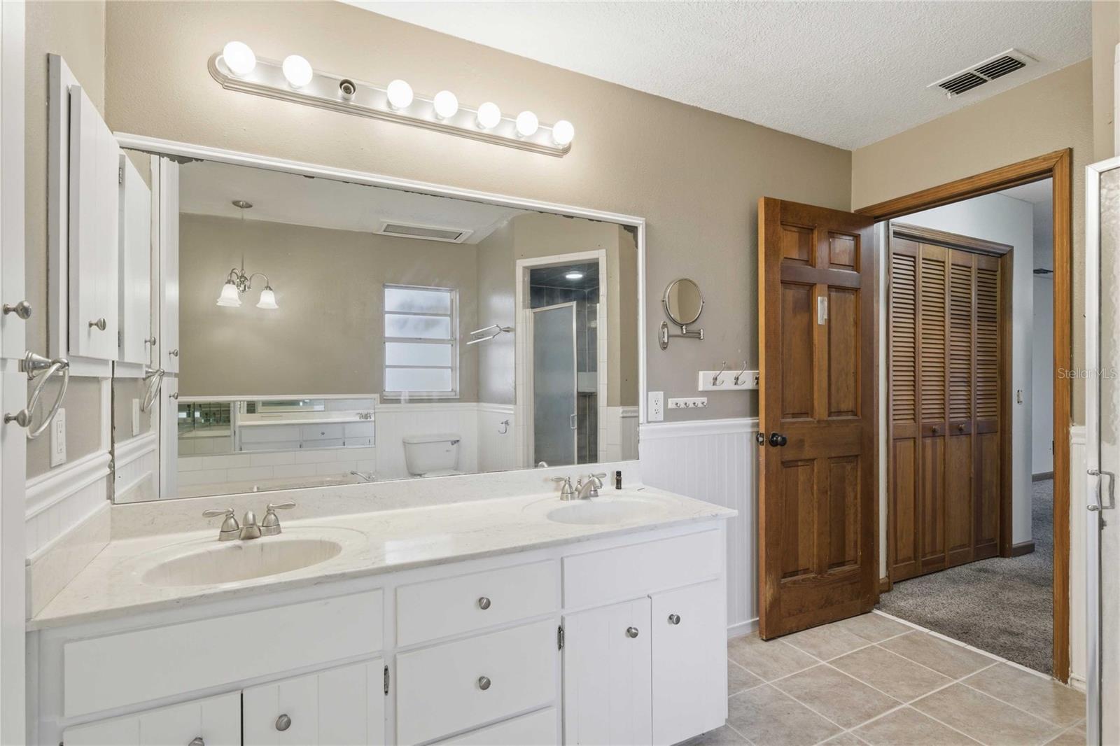 Image 30 of 46 For 2636 Express Lane