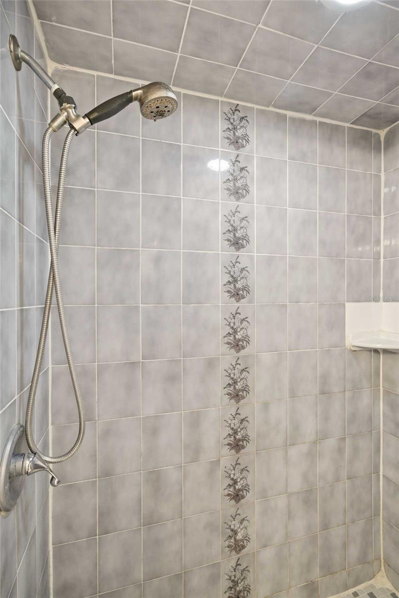 Image 31 of 46 For 2636 Express Lane