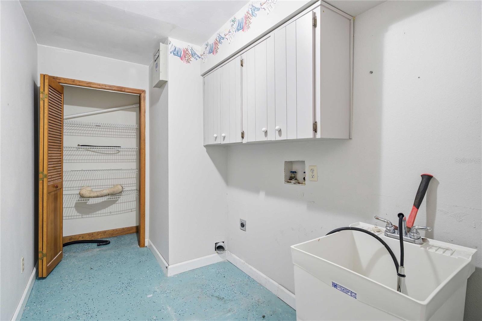 Image 38 of 46 For 2636 Express Lane