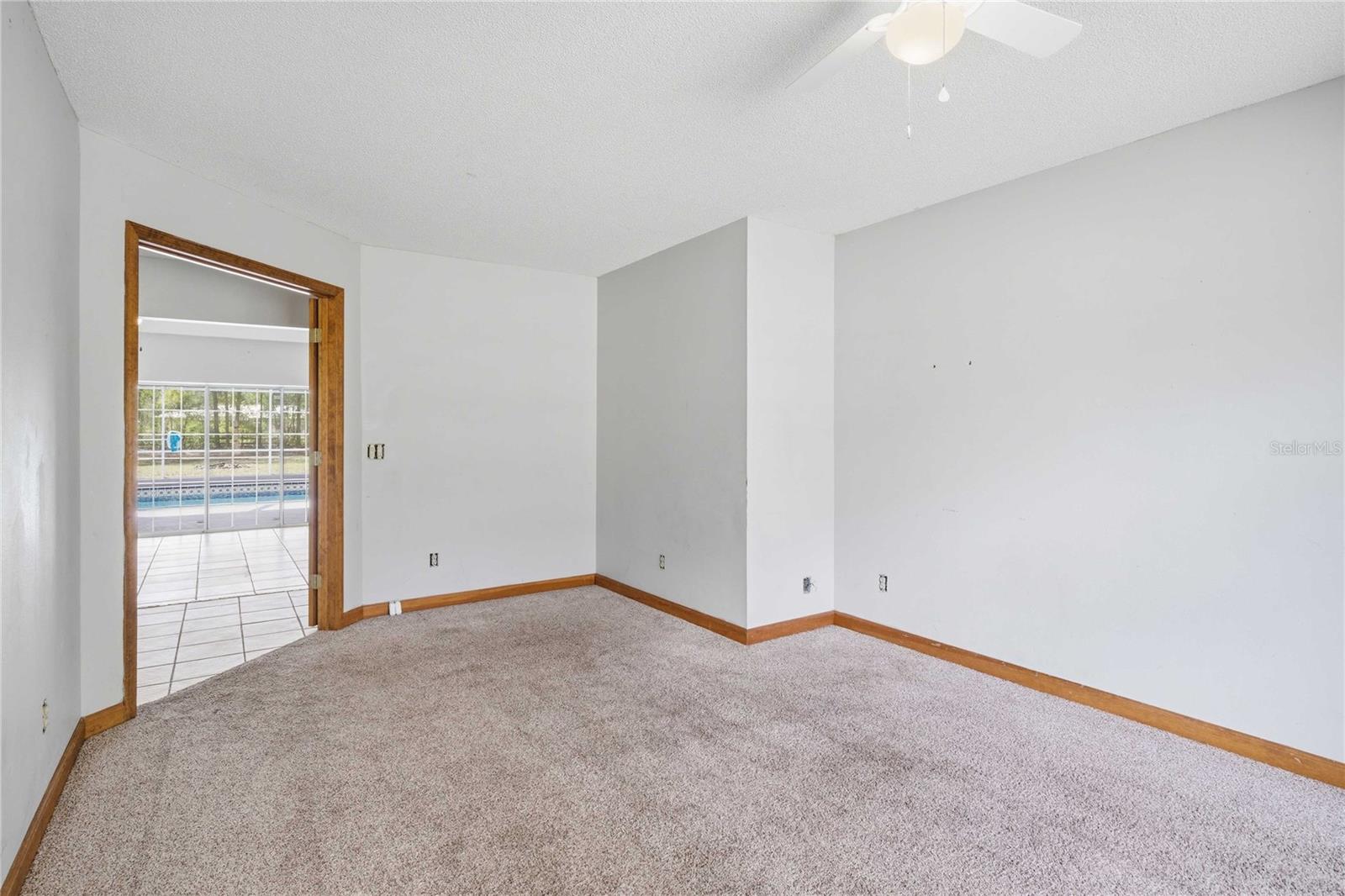 Image 7 of 46 For 2636 Express Lane