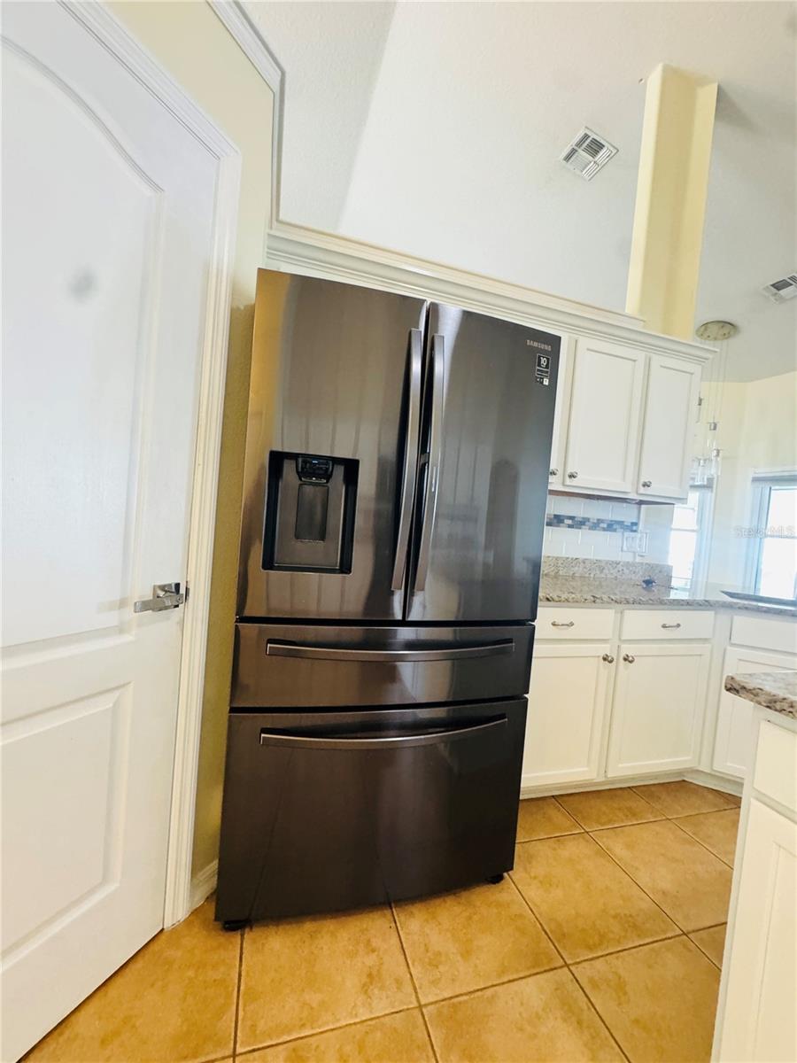 Image 12 of 75 For 13797 109th Lane