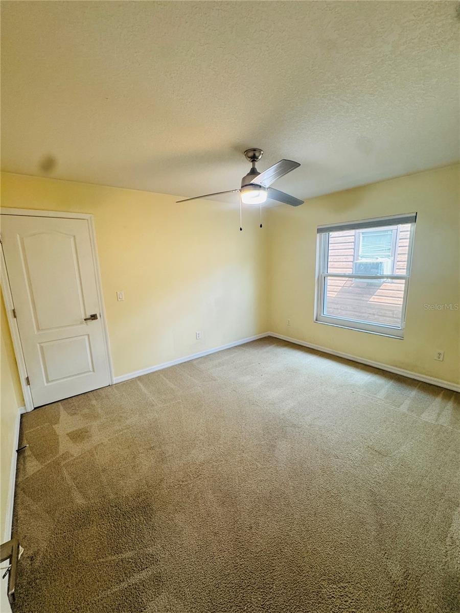 Image 18 of 75 For 13797 109th Lane