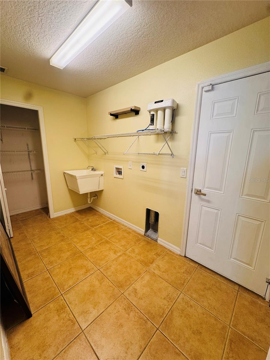 Image 23 of 75 For 13797 109th Lane