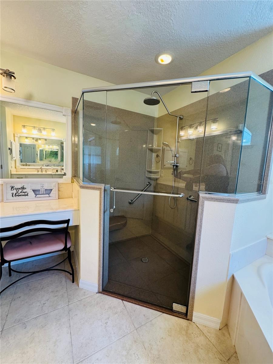 Image 33 of 75 For 13797 109th Lane