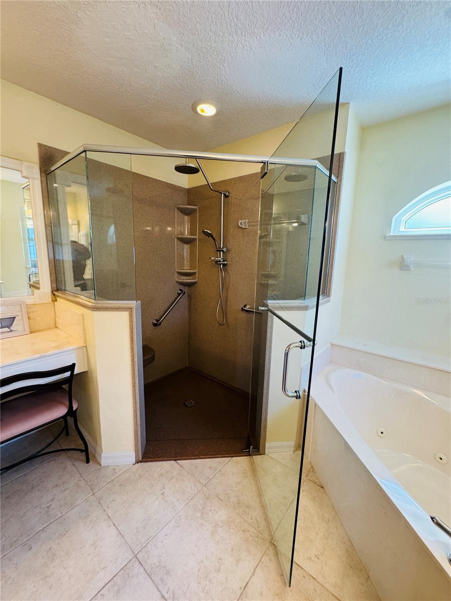 Image 34 of 75 For 13797 109th Lane