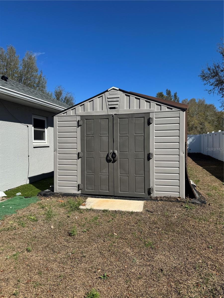 Image 52 of 75 For 13797 109th Lane