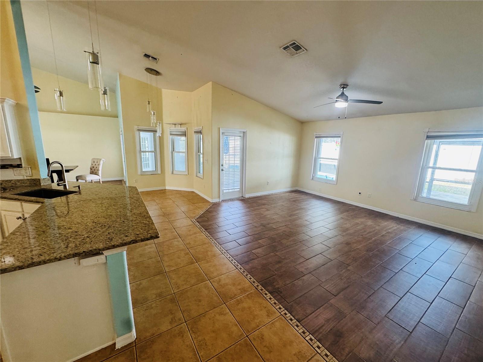 Image 9 of 75 For 13797 109th Lane