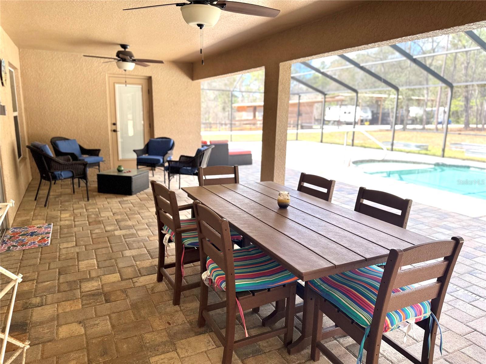 Image 12 of 33 For 4911 Valley Terrace