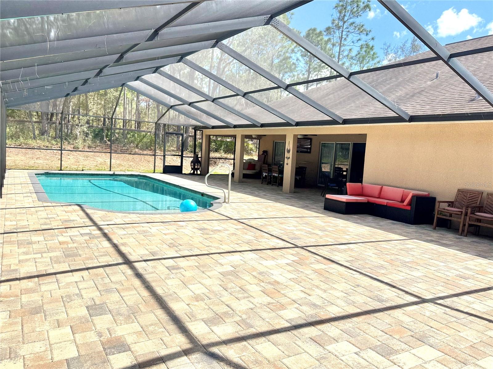 Image 16 of 33 For 4911 Valley Terrace