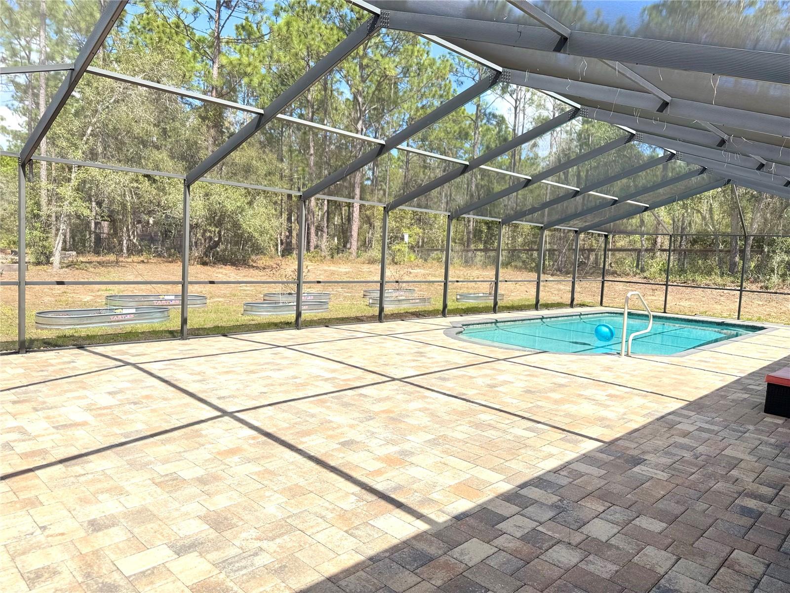 Image 19 of 33 For 4911 Valley Terrace