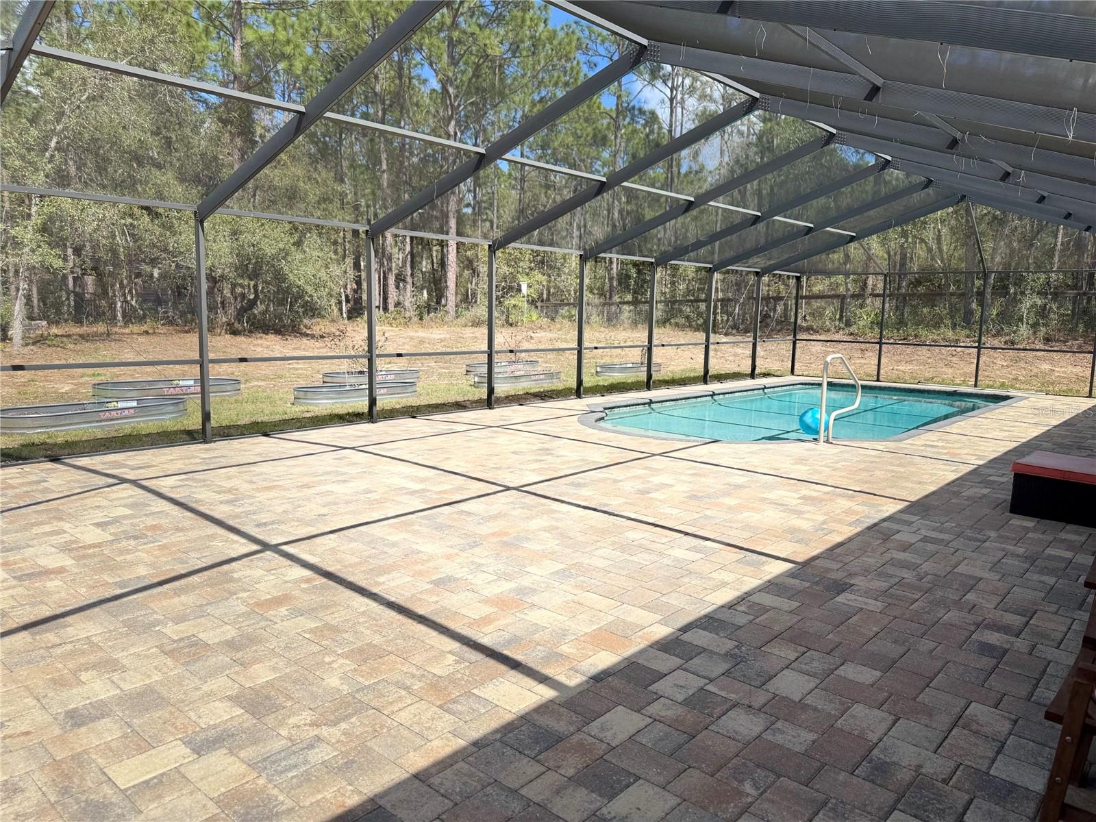 Image 20 of 33 For 4911 Valley Terrace