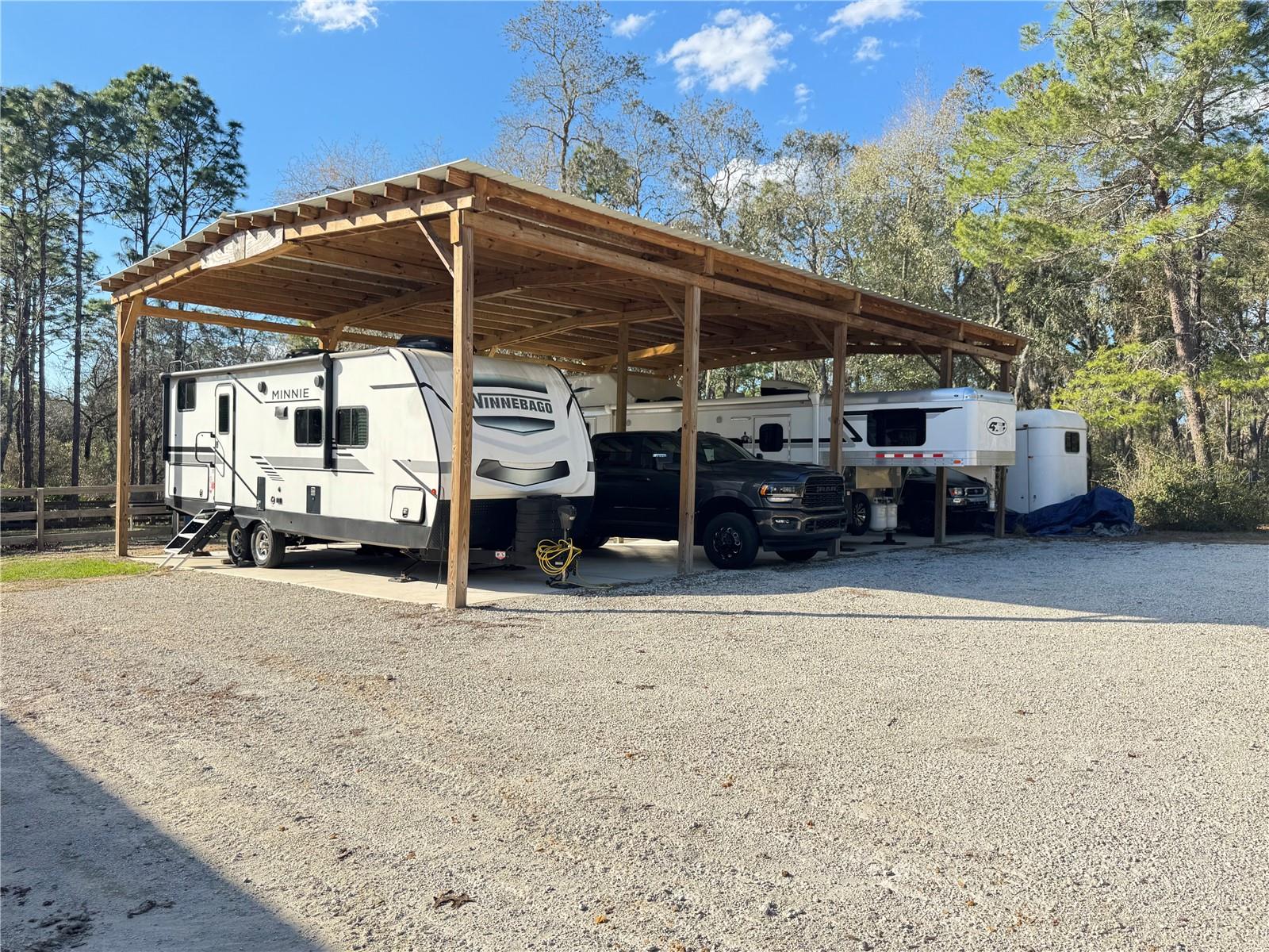 Image 23 of 33 For 4911 Valley Terrace