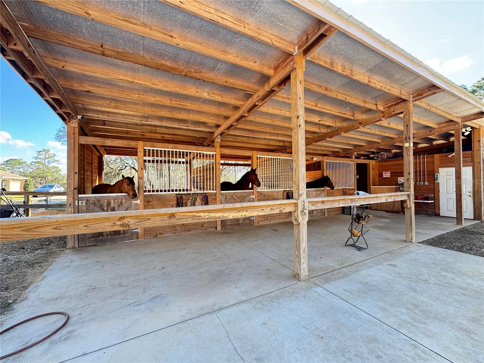 Image 24 of 33 For 4911 Valley Terrace