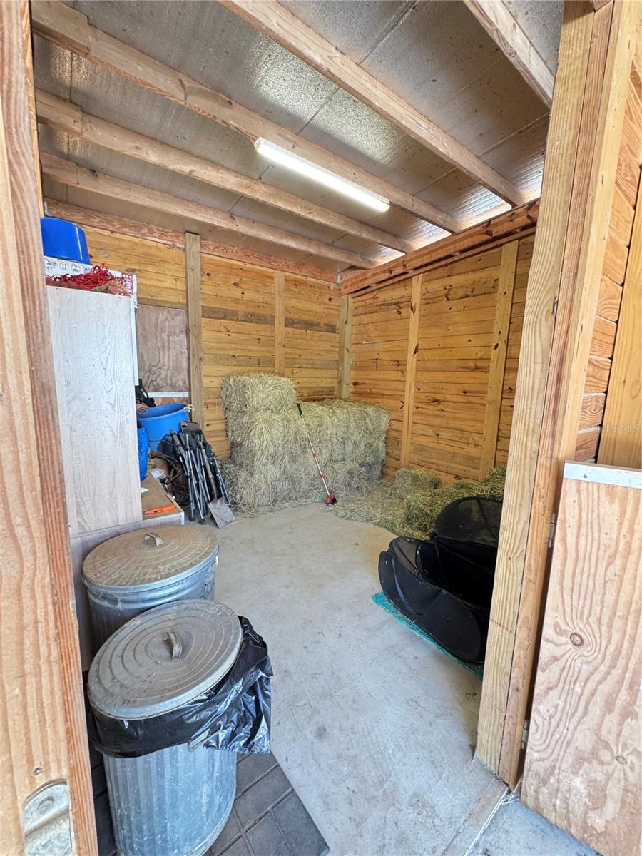 Image 27 of 33 For 4911 Valley Terrace