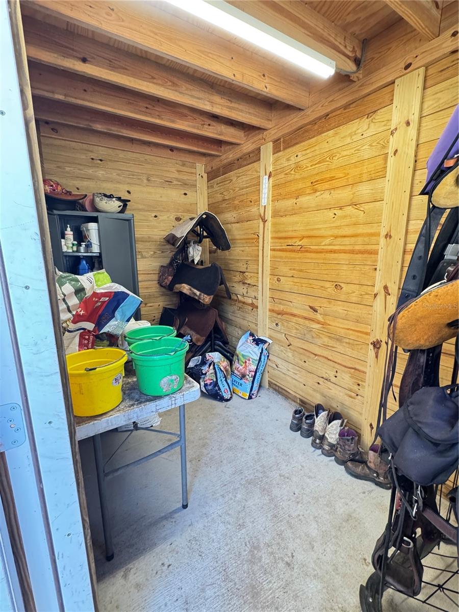 Image 30 of 33 For 4911 Valley Terrace