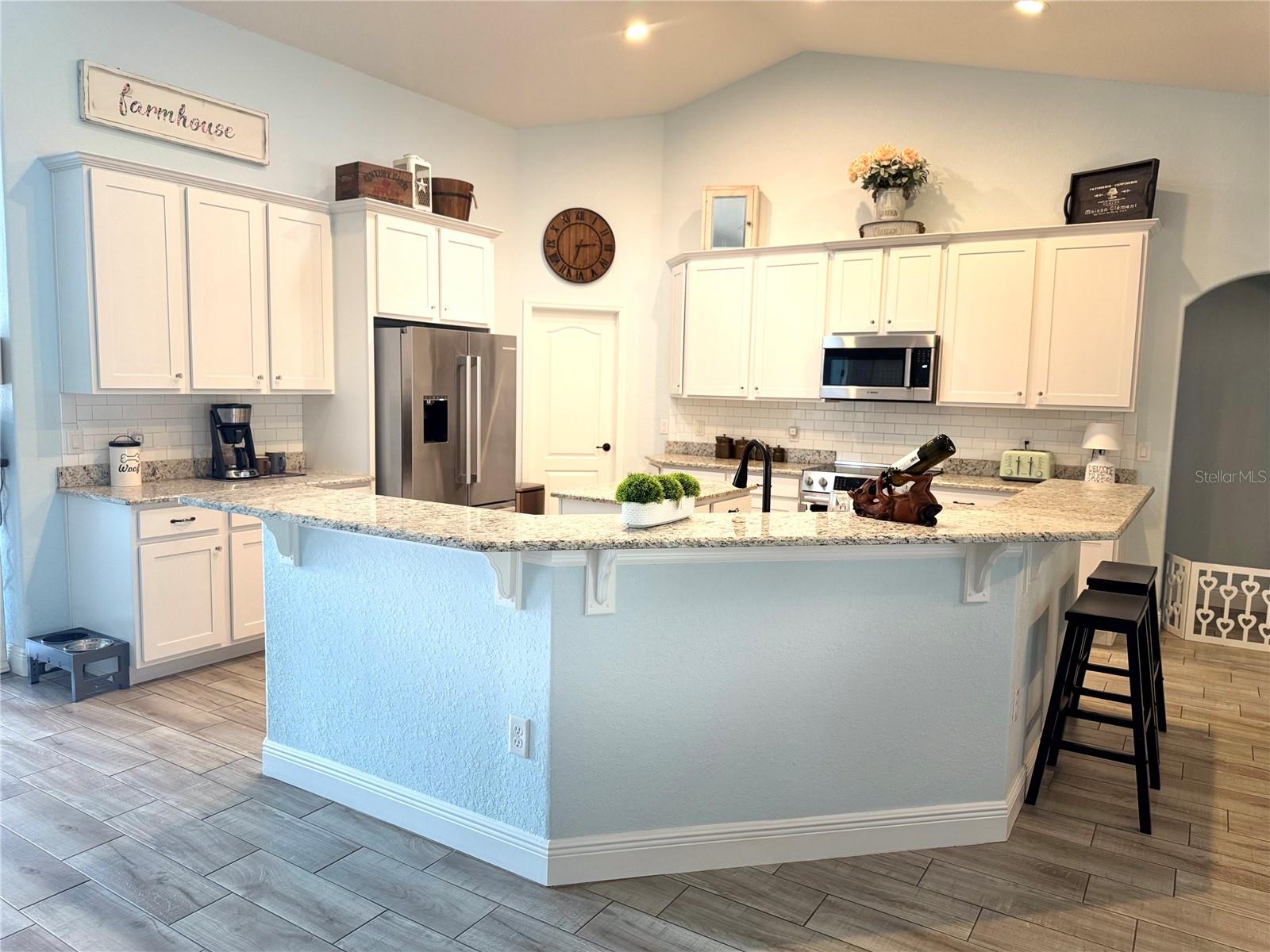 Image 7 of 33 For 4911 Valley Terrace