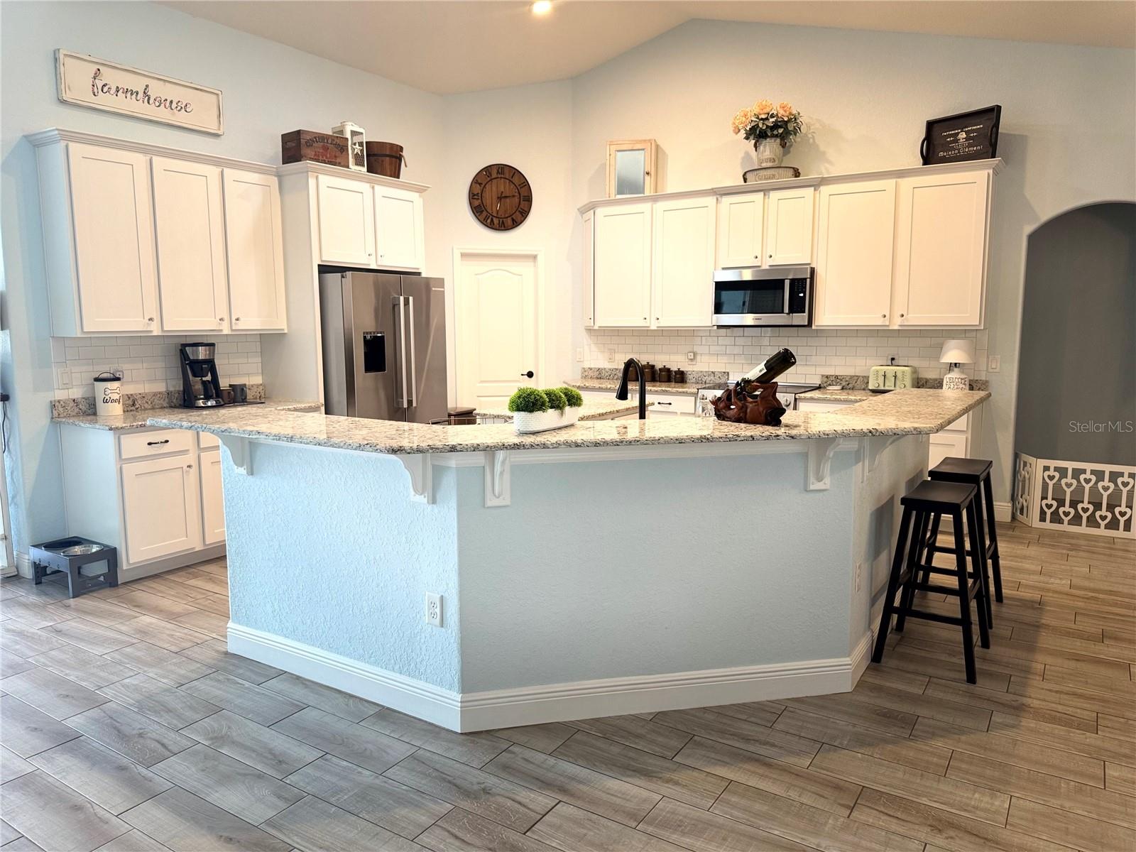 Image 9 of 33 For 4911 Valley Terrace