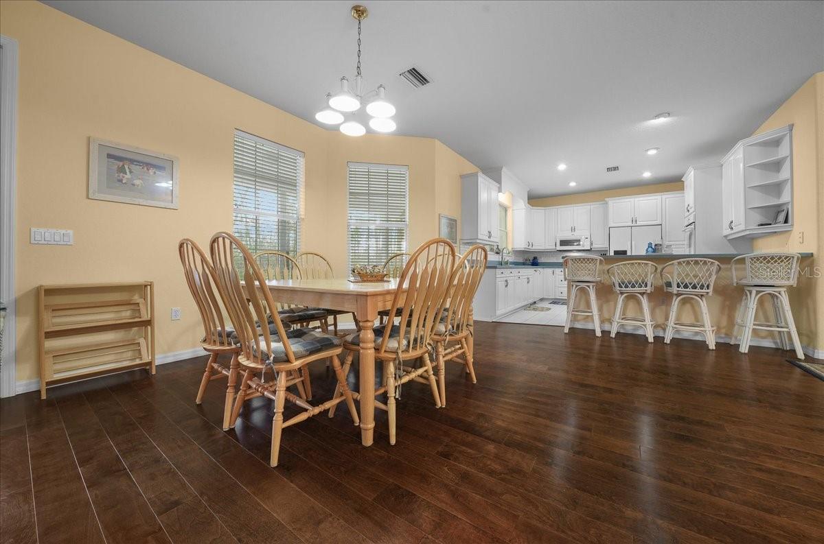 Image 46 of 82 For 7184 8th Place