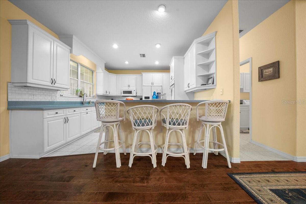 Image 48 of 82 For 7184 8th Place