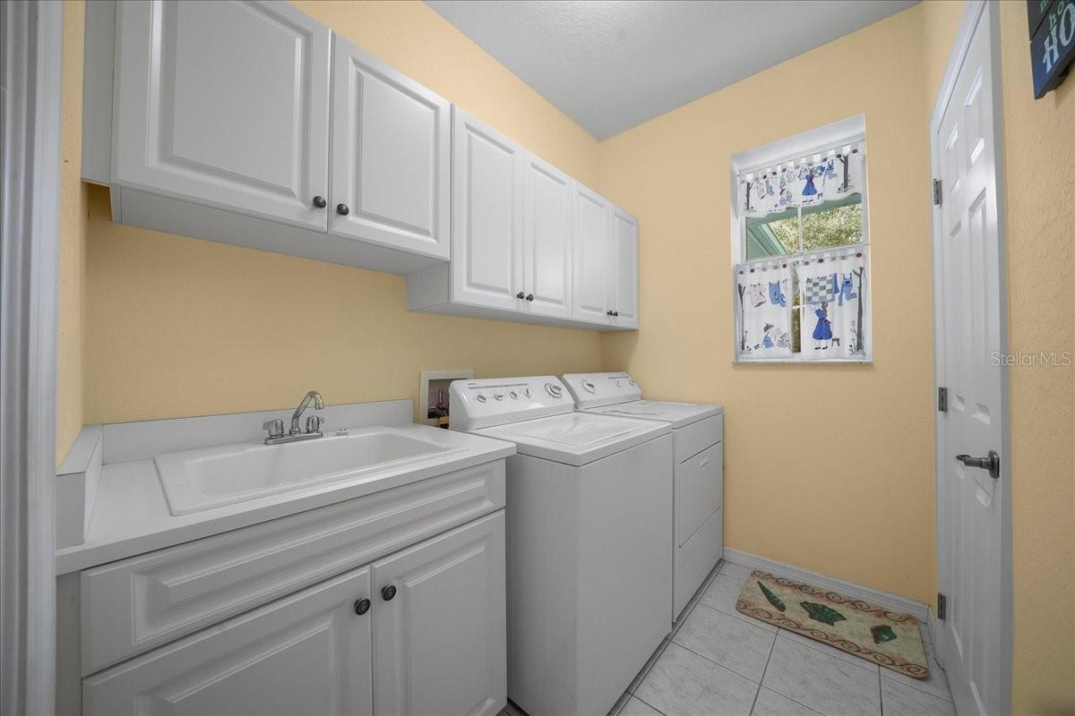 Image 59 of 82 For 7184 8th Place