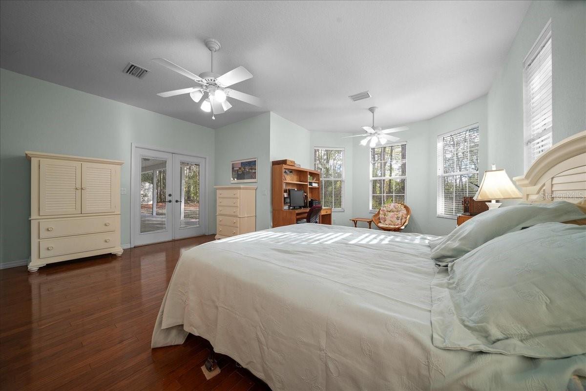 Image 63 of 82 For 7184 8th Place