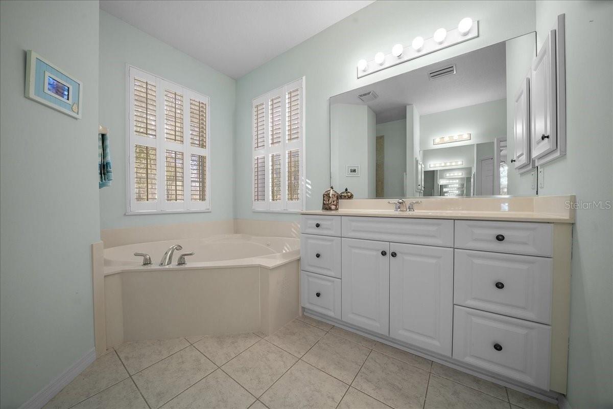 Image 66 of 82 For 7184 8th Place