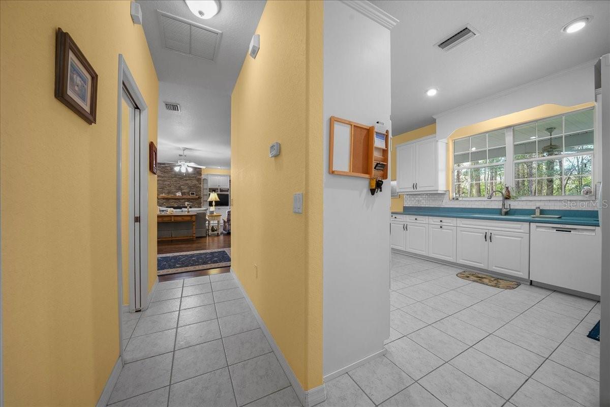 Image 72 of 82 For 7184 8th Place