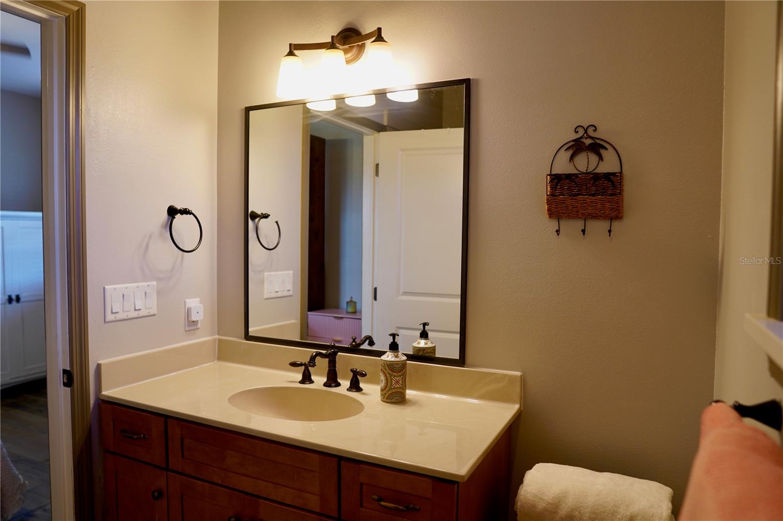 Image 21 of 51 For 12895 Gainesville Road