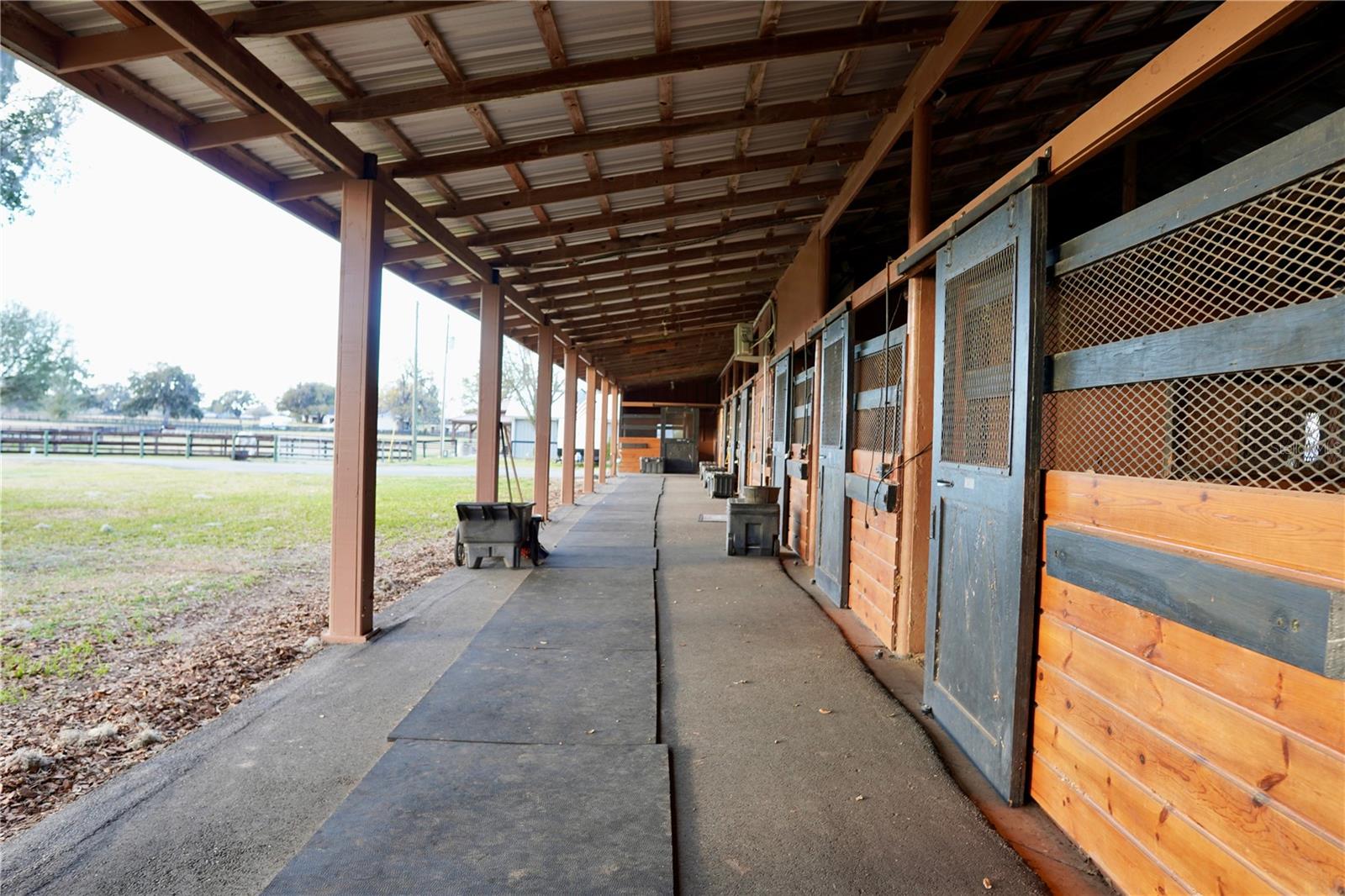 Image 24 of 51 For 12895 Gainesville Road