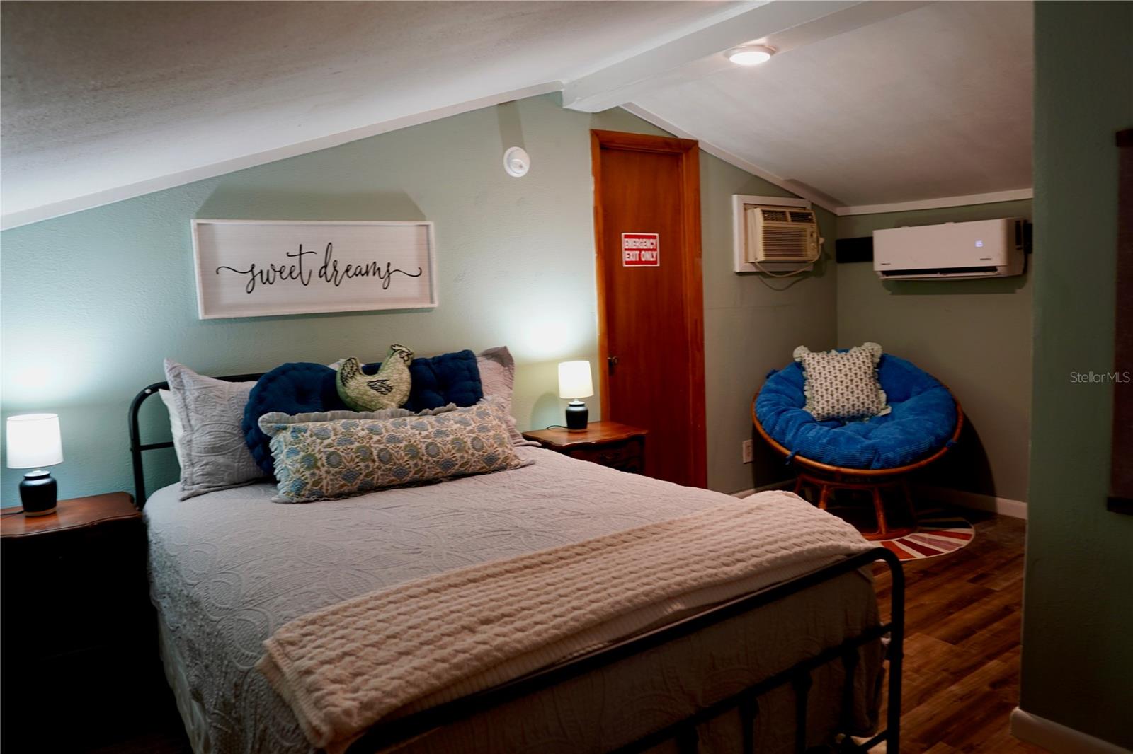 Image 43 of 51 For 12895 Gainesville Road