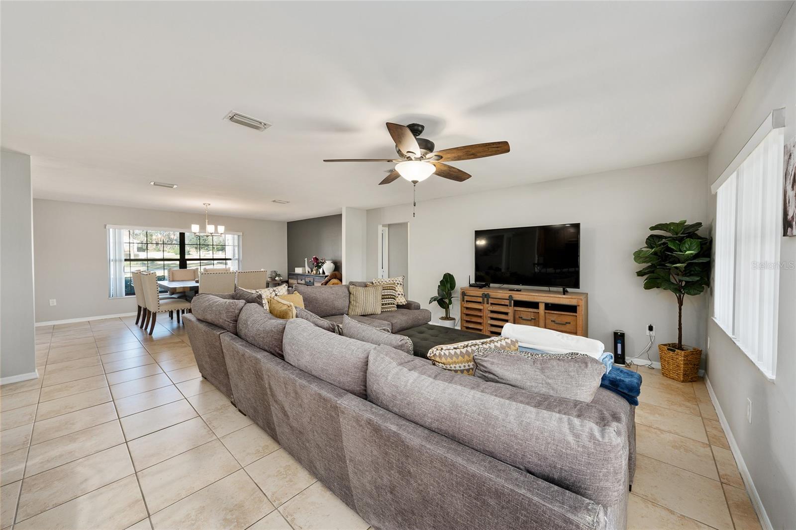 Image 11 of 58 For 5201 78th Court