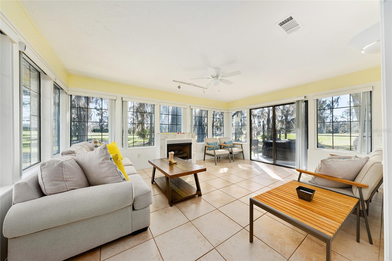 Image 25 of 58 For 5201 78th Court