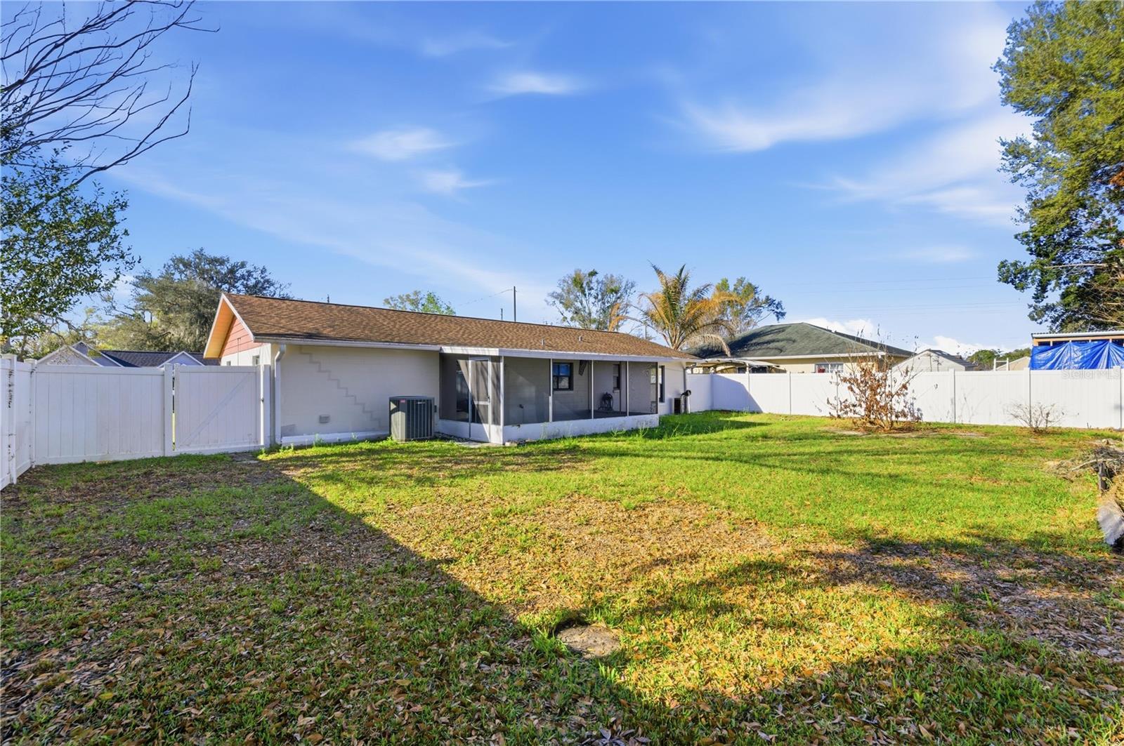 Image 19 of 24 For 6789 54th Lane