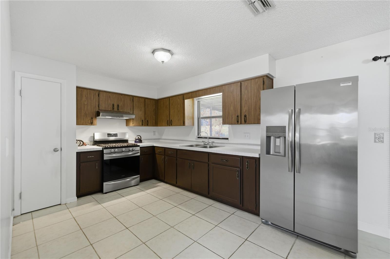 Image 7 of 24 For 6789 54th Lane