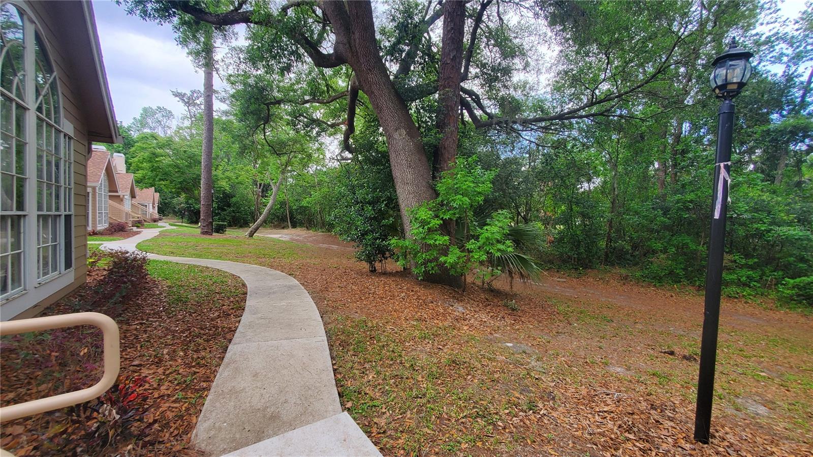 Image 28 of 32 For 626 Cambridge Way 93