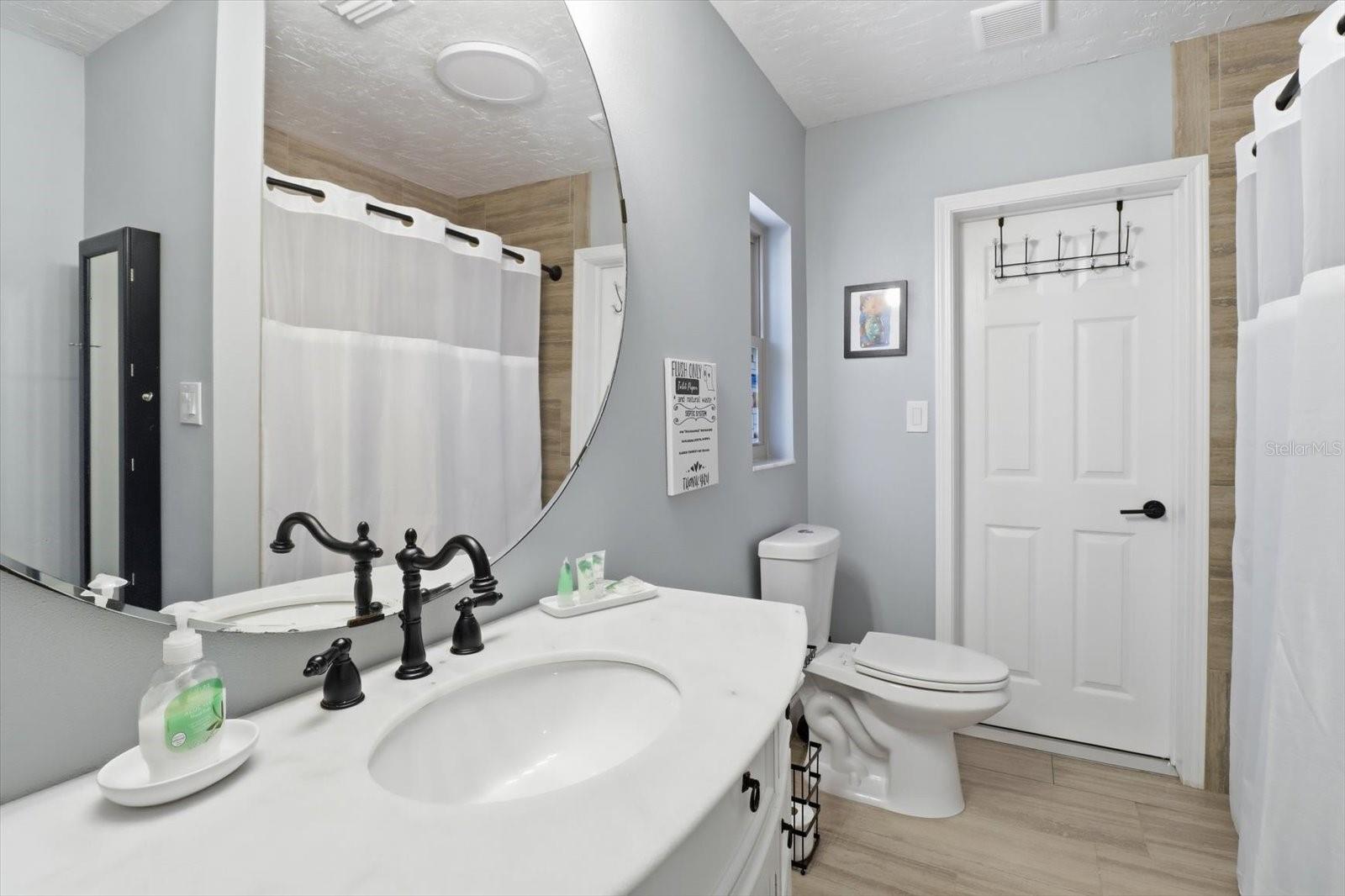 Image 16 of 39 For 9740 Cranberry Street