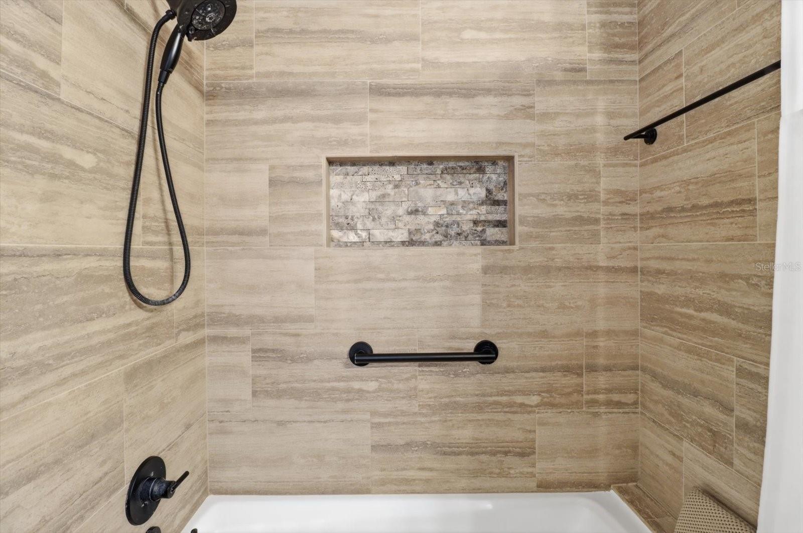 Image 19 of 39 For 9740 Cranberry Street