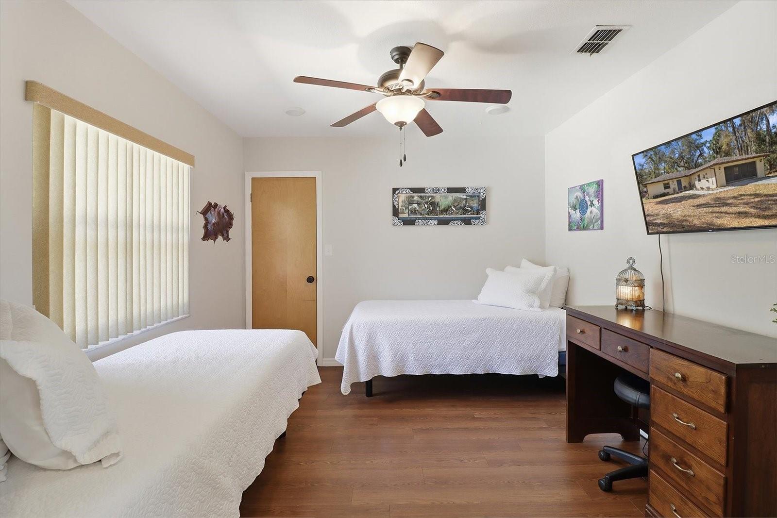 Image 25 of 39 For 9740 Cranberry Street