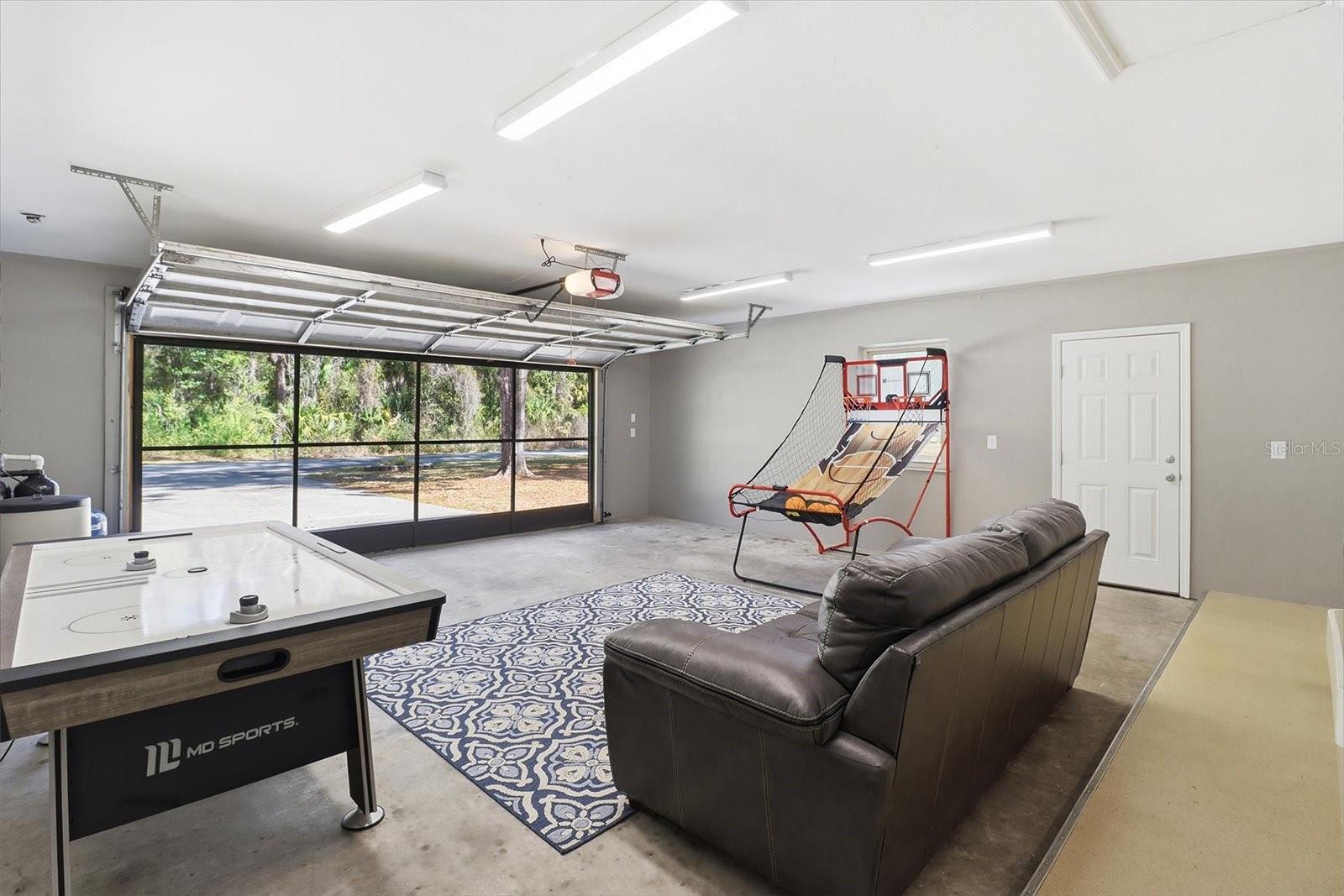 Image 29 of 39 For 9740 Cranberry Street