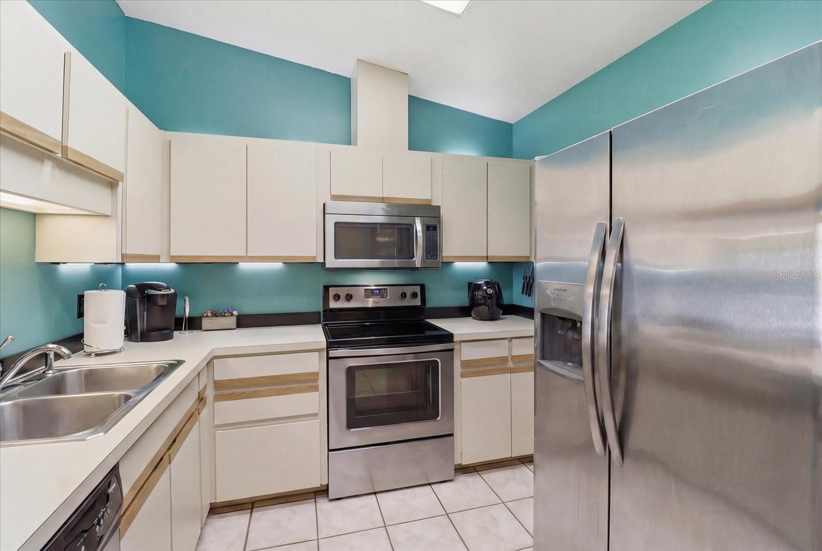 Image 8 of 39 For 9740 Cranberry Street