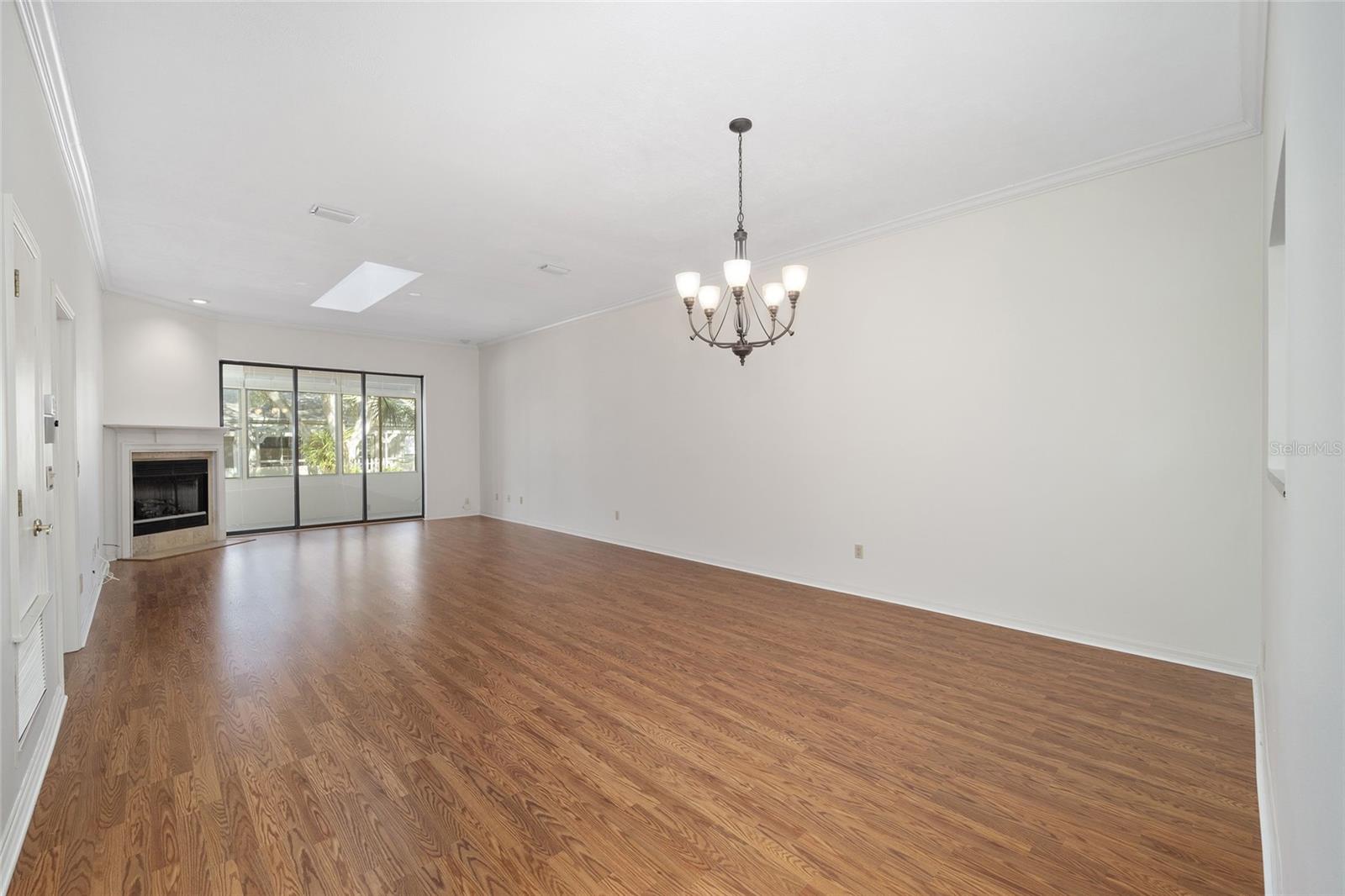 Image 5 of 10 For 1906 Clatterbridge Road