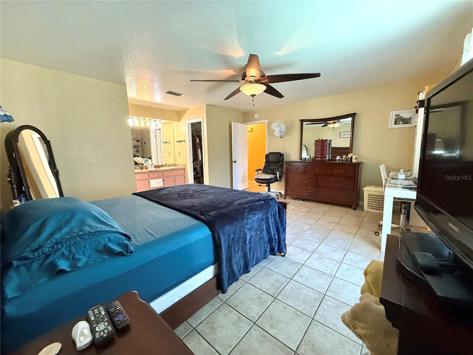 Image 13 of 34 For 13718 40th Circle