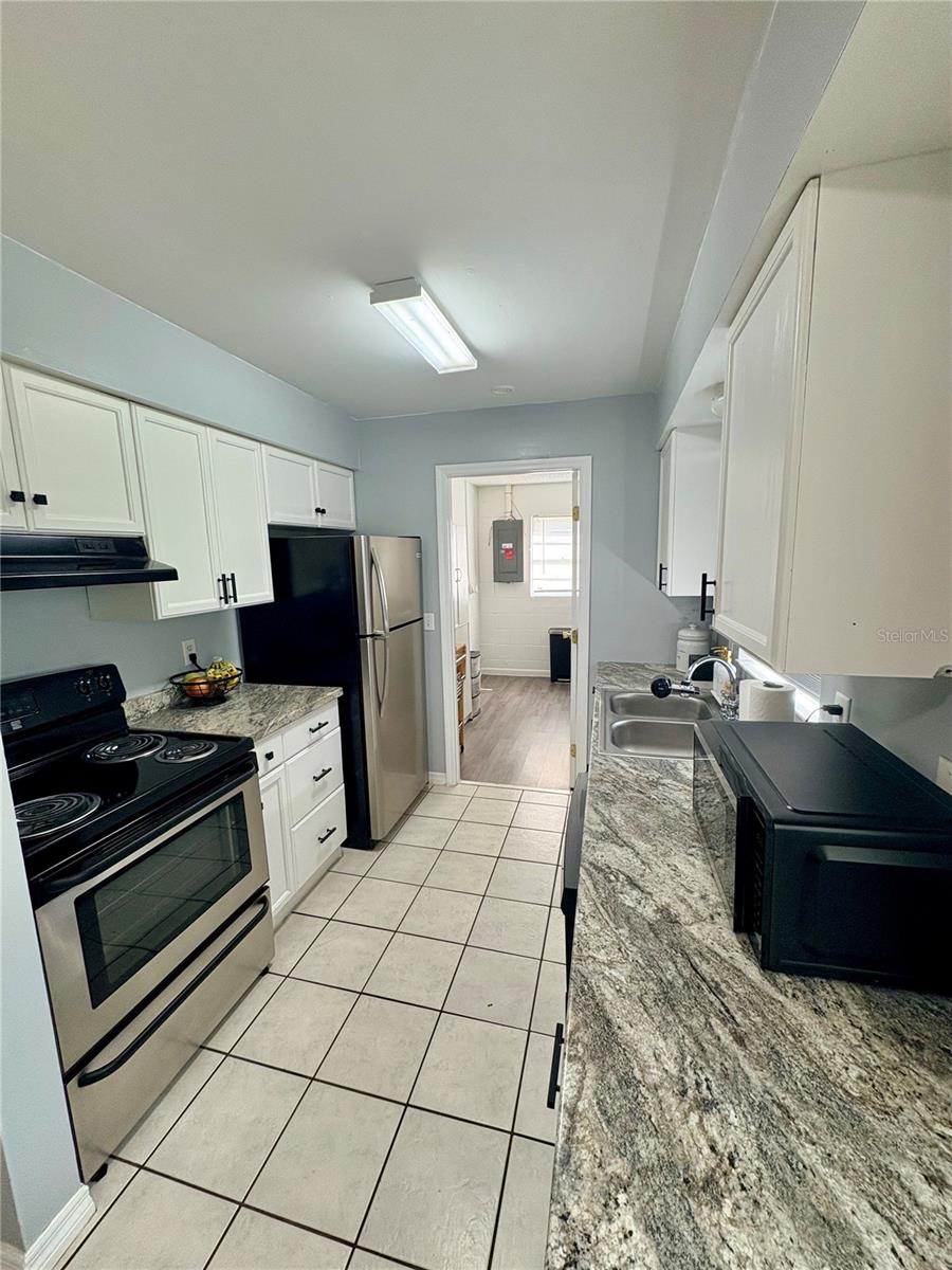 Image 10 of 29 For 3620 22nd Court