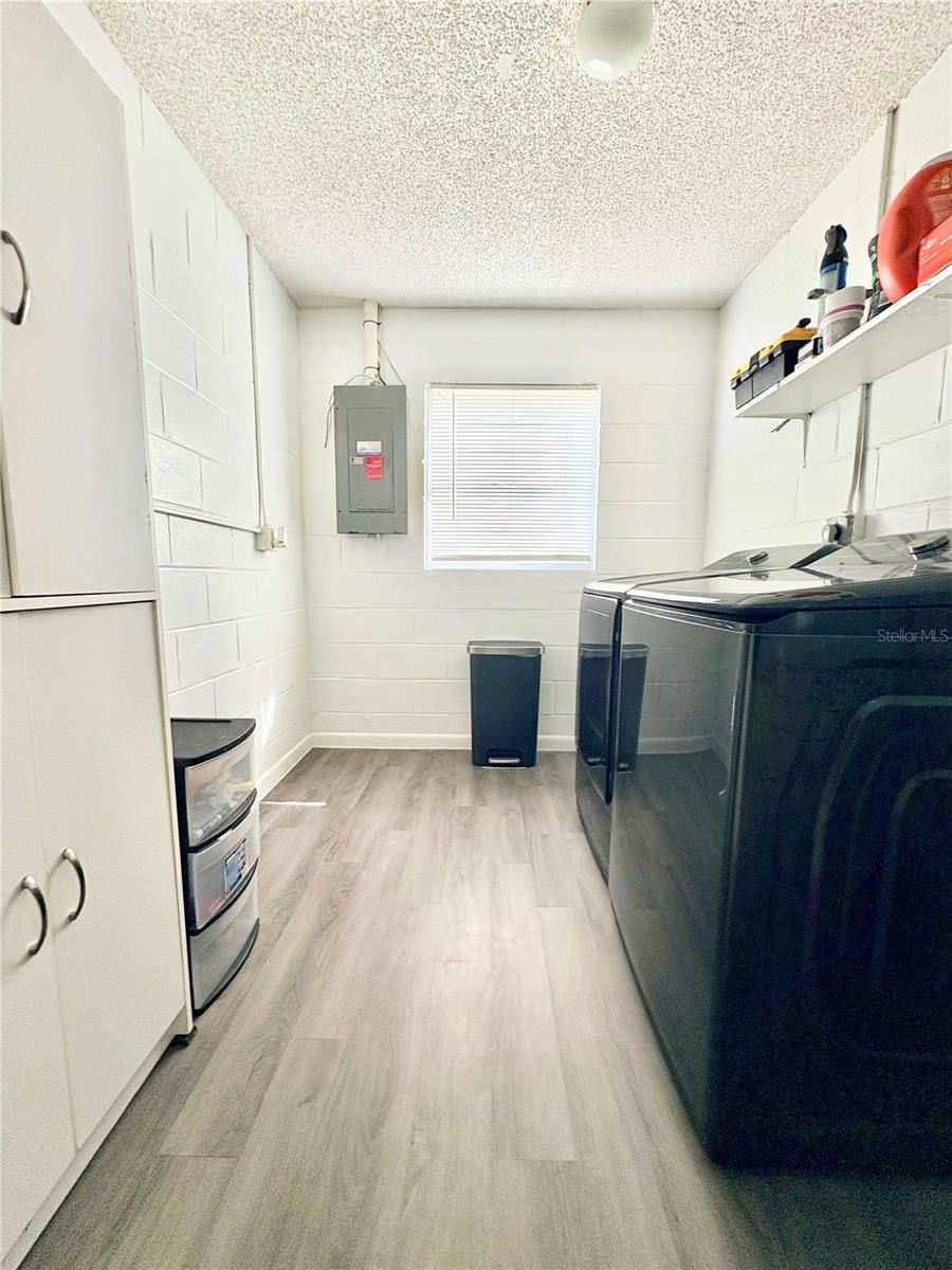 Image 8 of 29 For 3620 22nd Court