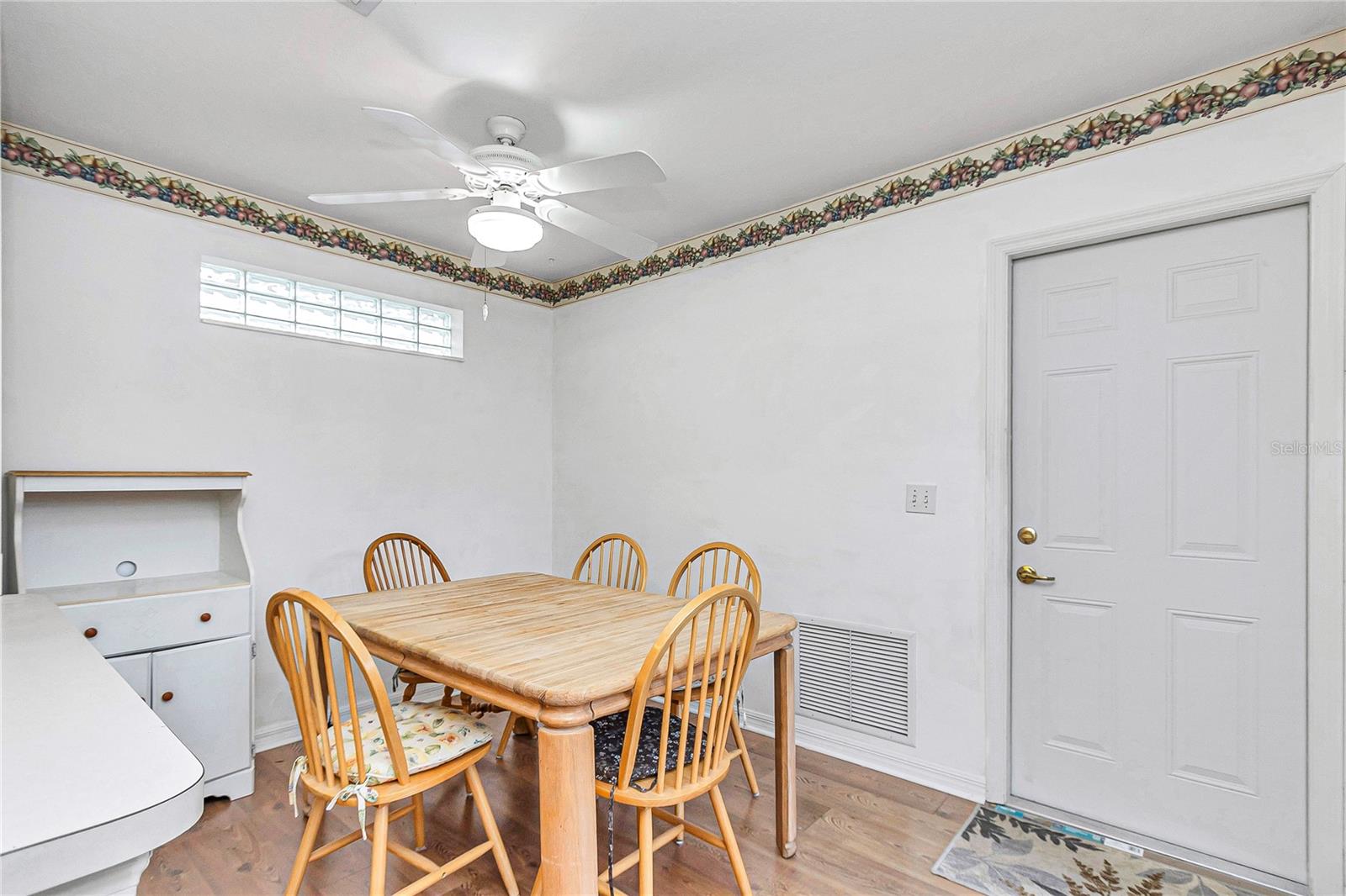 Image 11 of 26 For 11218 72nd Avenue