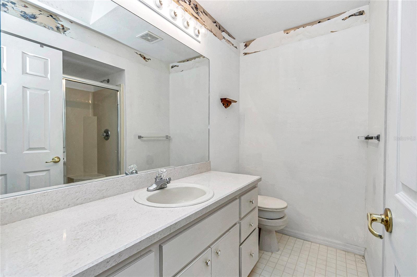 Image 16 of 26 For 11218 72nd Avenue