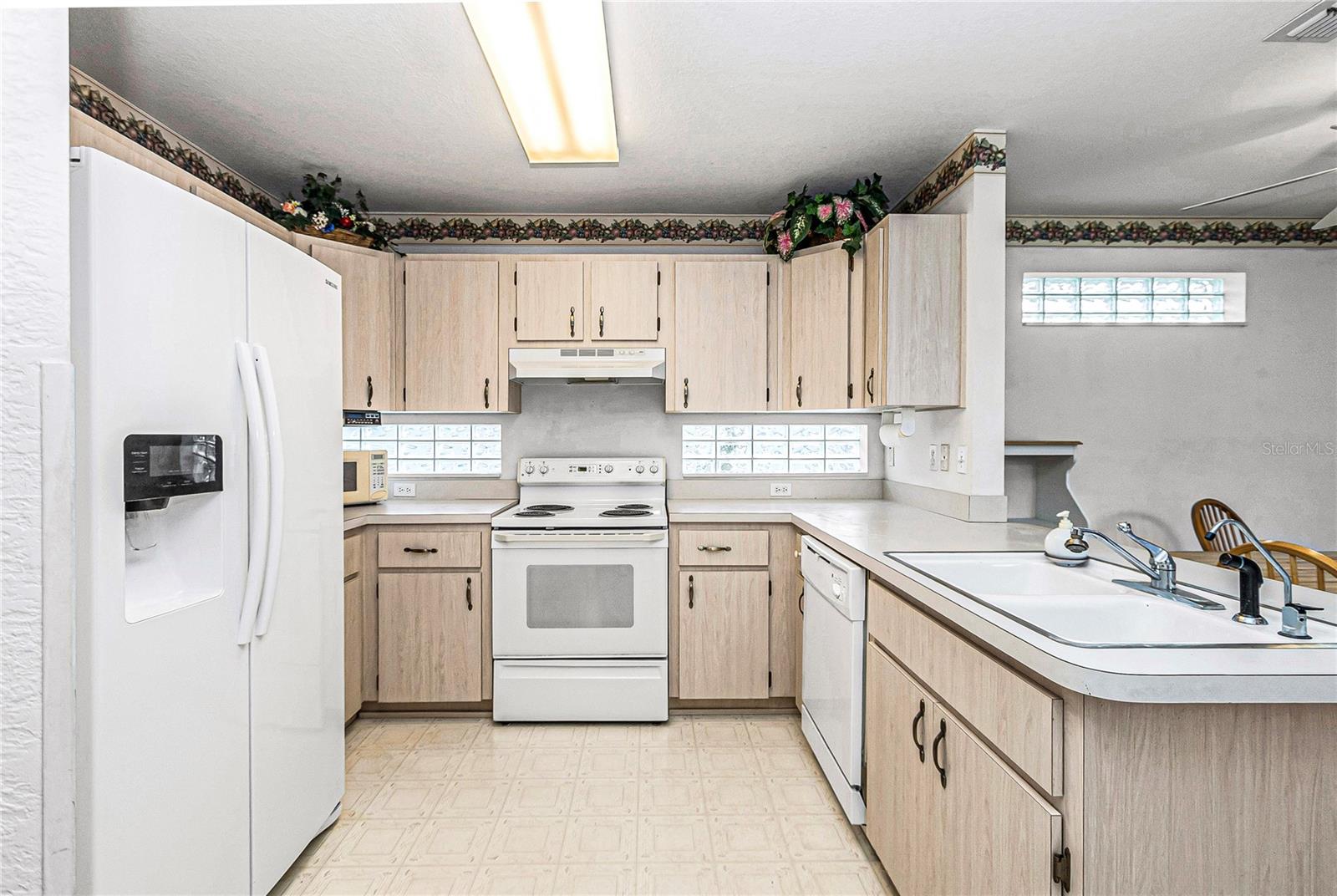 Image 8 of 26 For 11218 72nd Avenue