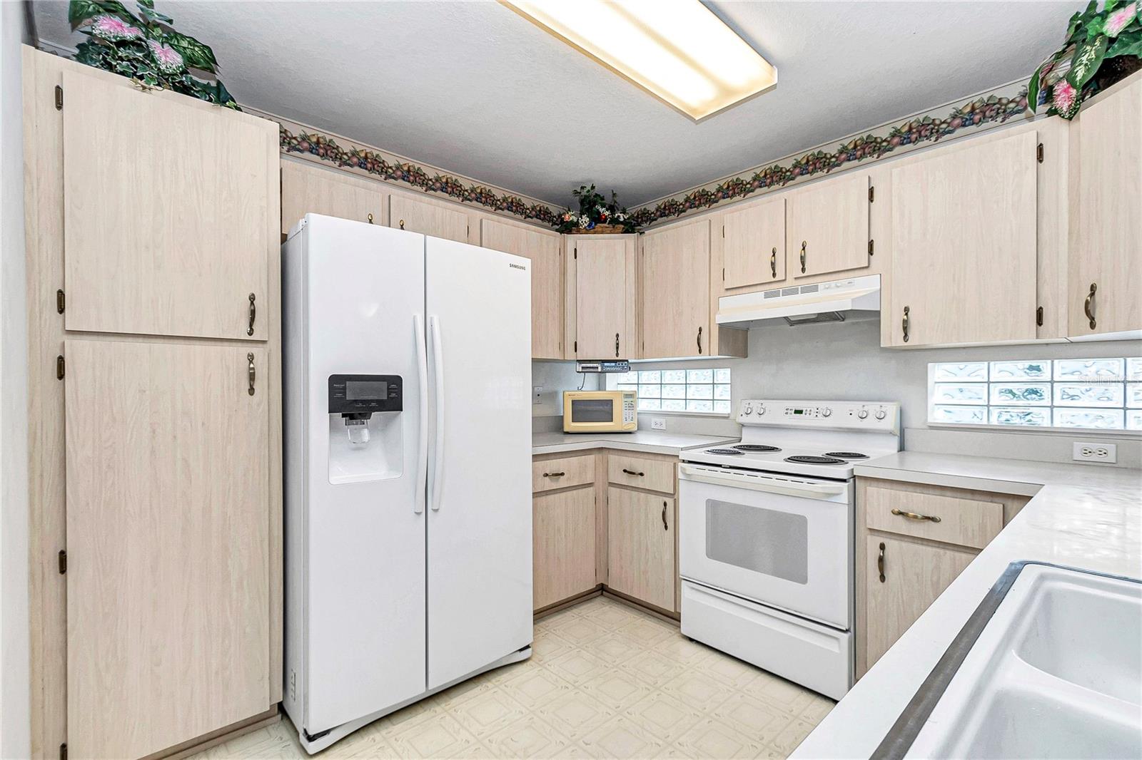 Image 9 of 26 For 11218 72nd Avenue