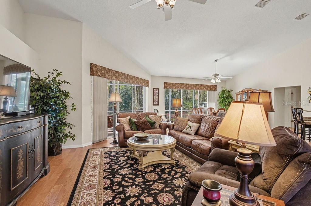 Image 4 of 64 For 20940 93rd Lane Road